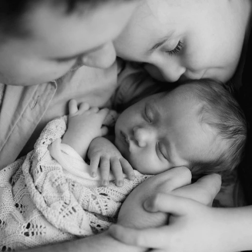 lifestyle photography for families with newborn